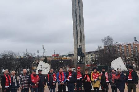 Коммунисты совершили автопробег по центральным улицам города Калуги