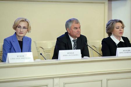 Николай Харитонов принял участие в мероприятиях Совета законодателей Российской Федерации в Санкт-Петербурге