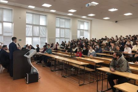 Екатеринбург. Георгий Камнев выступил с лекцией перед студентами УрГЮА