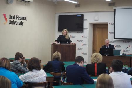 Екатеринбург. Нина Останина и Мария Дробот выступили на общественных слушаниях по молодежной политике
