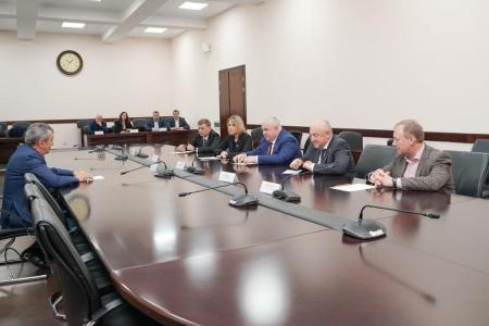 Делегация Госдумы под руководством Казбека Тайсаева приняла участие в мониторинге президентских выборов в Южной Осетии
