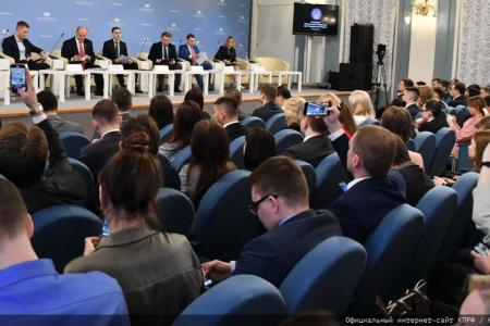 Г.А. Зюганов выступил перед членами Молодежного парламента