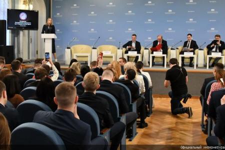 Г.А. Зюганов выступил перед членами Молодежного парламента