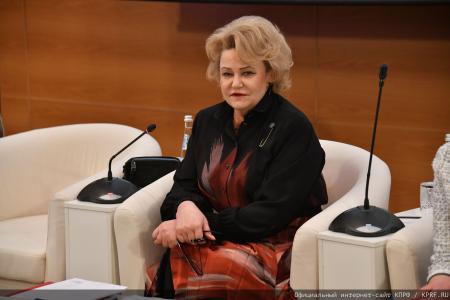 Депутаты КПРФ обсудили в Госдуме вопросы законодательного регулирования деятельности органов опеки и попечительства