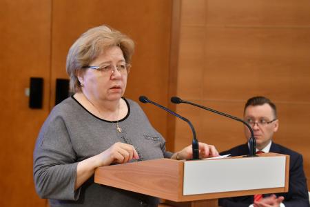Депутаты КПРФ обсудили в Госдуме вопросы законодательного регулирования деятельности органов опеки и попечительства