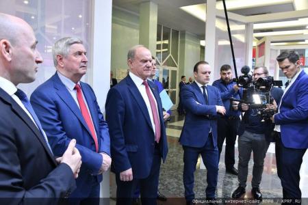 Г.А. Зюганов выступил в Госдуме на открытии выставки, посвященной творчеству советского карикатуриста Бориса Ефимова