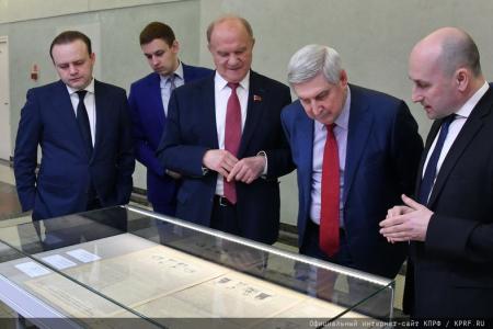 Г.А. Зюганов выступил в Госдуме на открытии выставки, посвященной творчеству советского карикатуриста Бориса Ефимова