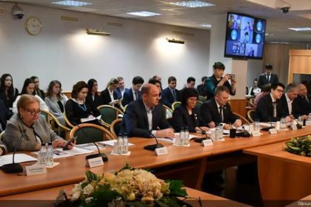 Жить и работать на своей земле! Комитет Госдумы по развитию Дальнего Востока и Арктики провел парламентские слушания