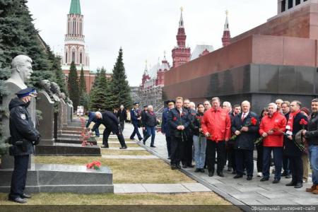 Г.А. Зюганов: Идти ленинским путем!