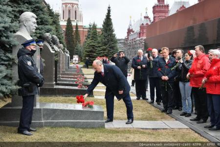 Г.А. Зюганов: Идти ленинским путем!