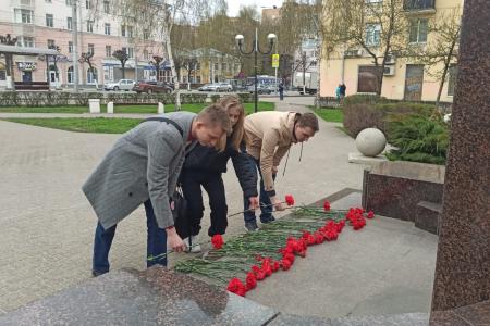 Рязанские коммунисты почтили память почетного гражданина города Надежды Чумаковой