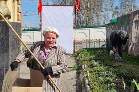 Пензенский обкома провёл субботник в День рождения Ленина