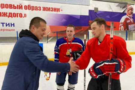 Ульяновская область. «Красная машина» "перемолола" своих противников в хоккейном турнире