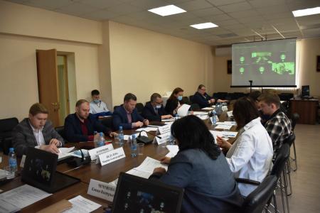 Свердловские комсомольцы предложили внести поправки в закон о молодежной политике на общественных слушаниях