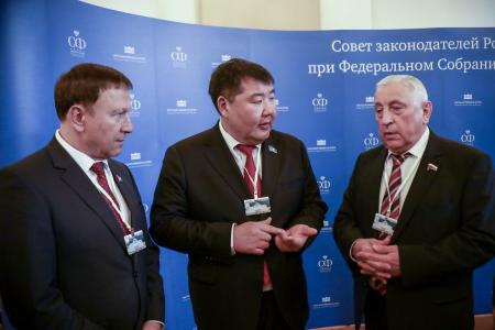 Николай Харитонов принял участие в мероприятиях Совета законодателей Российской Федерации в Санкт-Петербурге