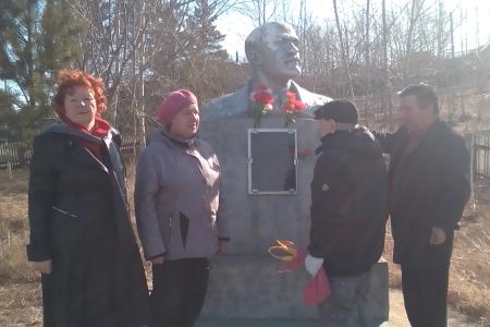 Коммунисты Забайкалья отметили 152 годовщину со дня рождения Владимира Ленина