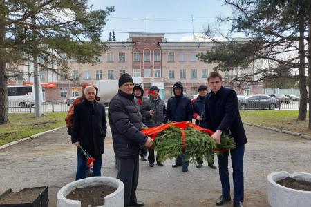 Омск. Ленин начал – мы продолжим!