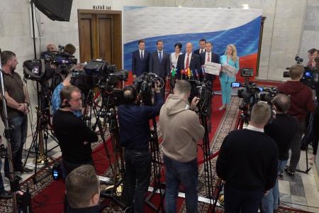Г.А. Зюганов: «За сплоченность и единство под Красным знаменем Победы!»