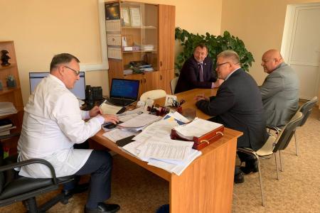 Московская область. Руководитель фракции КПРФ в Мособлдуме Александр Наумов посетил с рабочим визитом город Озёры