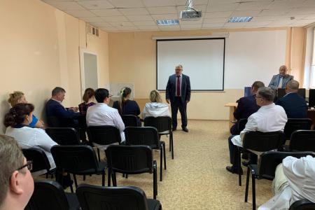 Московская область. Руководитель фракции КПРФ в Мособлдуме Александр Наумов посетил с рабочим визитом город Озёры