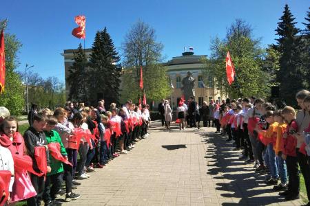 Торжественная пионерская линейка в Великом Новгороде