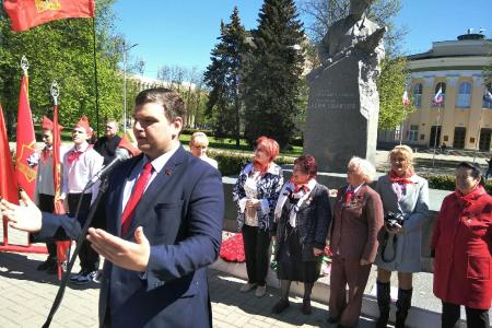 Торжественная пионерская линейка в Великом Новгороде