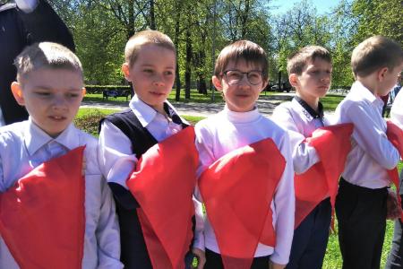 Торжественная пионерская линейка в Великом Новгороде
