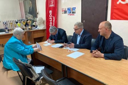 Московская область. Депутат-коммунист Александр Наумов провел приём граждан в городе Коломна