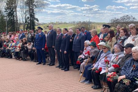 Московская область. Депутат-коммунист Александр Наумов принял участие в торжественном мероприятии к 9 мая в г.о. Кашира