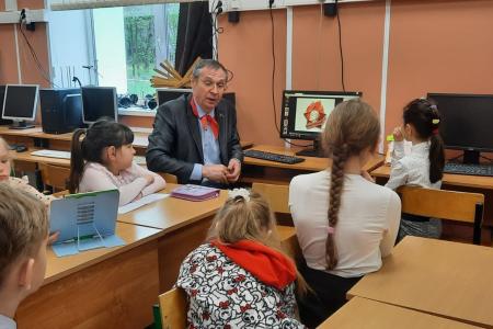 Московская область. Коммунисты Подмосковья отметили на местах 100-летие Пионерии
