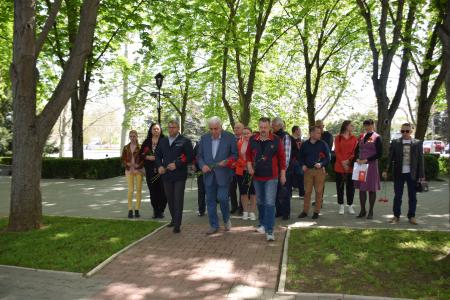 Севастополь. Коммунисты и комсомольцы почтили память погибших в Доме профсоюзов в Одессе