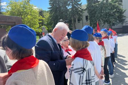Казбек Тайсаев: партии, входящие в СКП-КПСС, отпраздновали юбилей пионерии