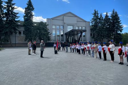 Казбек Тайсаев: партии, входящие в СКП-КПСС, отпраздновали юбилей пионерии
