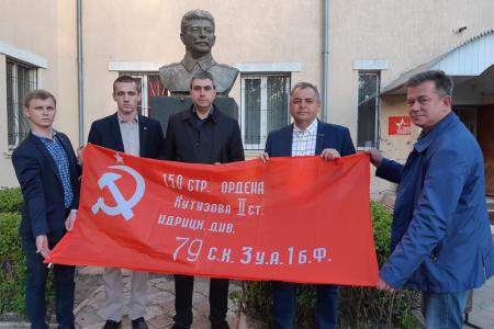 Люди ждут общей Победы: Ренат Сулейманов и Андрей Жирнов рассказали о первых днях визита в ЛНР