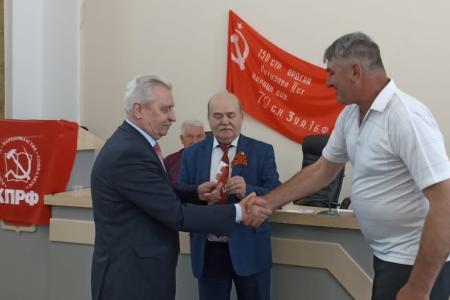 Краснодарский край. Коммунист-депутат Госдумы Н.И. Осадчий принял участие в Конференции белореченских коммунистов