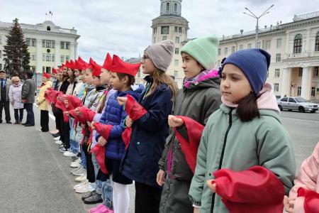 В Чувашии в честь векового юбилея Пионерии организовали торжественный приём в пионеры
