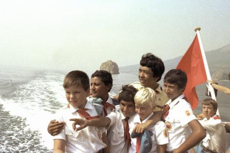 Публицист Галина Мохначевская: «Красногалстучное Заполярье»