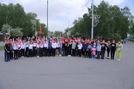 Омск: красные галстуки возвращаются!