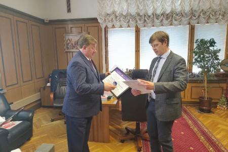 Поздравляем! В.И. Кашин стал почетным доктором Сибирского отделения центра агробиотехнологий РАН