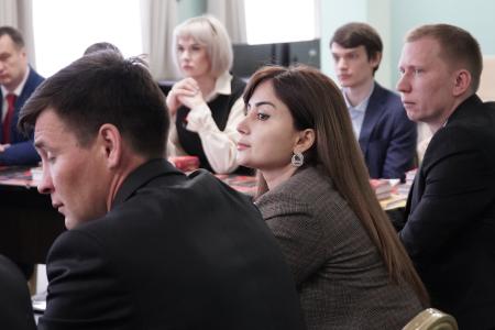 Председатель ЦК КПРФ Г.А. Зюганов провел занятие в Центре политической учебы
