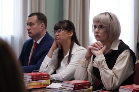 Председатель ЦК КПРФ Г.А. Зюганов провел занятие в Центре политической учебы