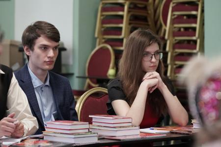 Председатель ЦК КПРФ Г.А. Зюганов провел занятие в Центре политической учебы