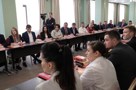 Председатель ЦК КПРФ Г.А. Зюганов провел занятие в Центре политической учебы