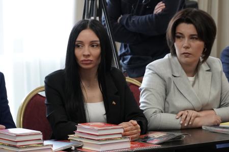 Председатель ЦК КПРФ Г.А. Зюганов провел занятие в Центре политической учебы
