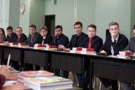 Председатель ЦК КПРФ Г.А. Зюганов провел занятие в Центре политической учебы