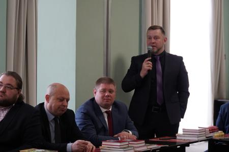 Председатель ЦК КПРФ Г.А. Зюганов провел занятие в Центре политической учебы