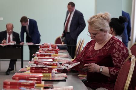 Председатель ЦК КПРФ Г.А. Зюганов провел занятие в Центре политической учебы