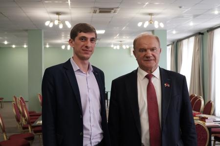 Председатель ЦК КПРФ Г.А. Зюганов провел занятие в Центре политической учебы
