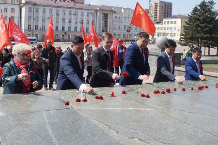 Республика Бурятия: Первомай шагает по планете…