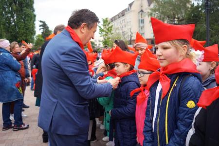 Лидер ставропольских коммунистов Виктор Гончаров: Вековой опыт Пионерии бесценен для современных школьников!